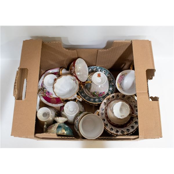 LOT OF VINTAGE JAPAN CHINA