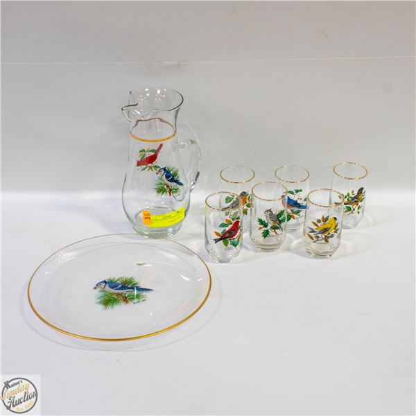 VINTAGE WESTON VIRGINIA GLASS BIRD