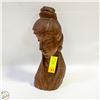 Image 1 : WOOD CARVING OF A WOMAN