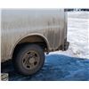 Image 8 : TOW YARD SEIZURE: 2002 CHEVROLET EXPRESS CARGO VAN