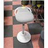 Image 1 : SWIVEL ERGO BAR STOOL SEAT