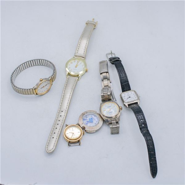 A LOT OF VINTAGE LADIES WATCHES