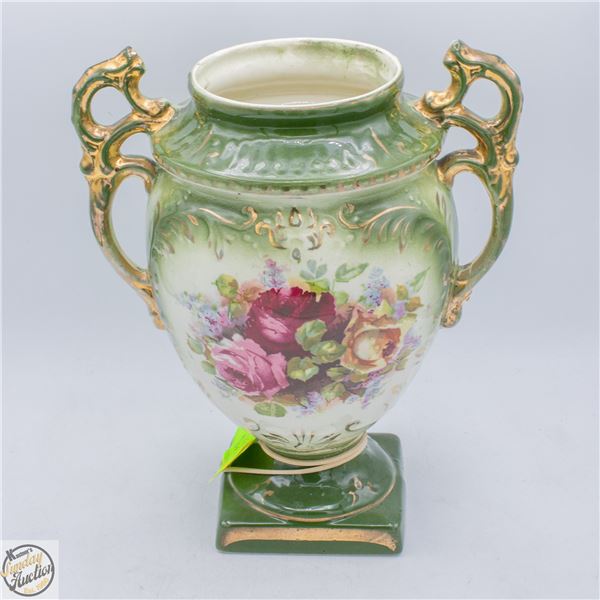 VINTAGE CONQUEST GREEN GOLD FLORAL DECORTIVE VASE