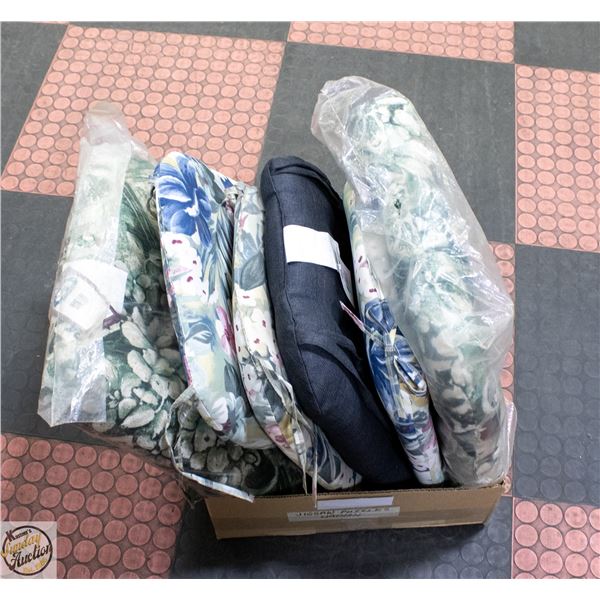 LOT OF OUTDOOR SEAT CUSHIONS