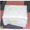 Image 1 : MINI WHITE FOOT STOOL WITH ROPE