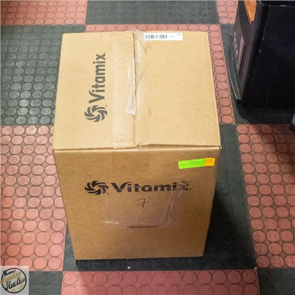 NEW VITAMIC BLENDER MODEL A2300 IN BOX WITH