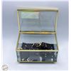 Image 1 : GLASS/BRASS BOX W/NEW PILGRIM BRAND
