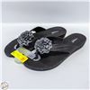 Image 1 : NEW CAPELLA NEW YORK SANDALS SIZE 9/10 WOMAN'S