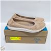 Image 1 : NEW LADIES CLARKS SIZE 9 FLATS (FITS SMALL,