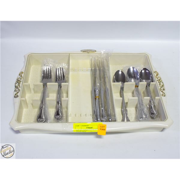 LOT OF ONEIDA FLATWARE IN WHITE TRAY