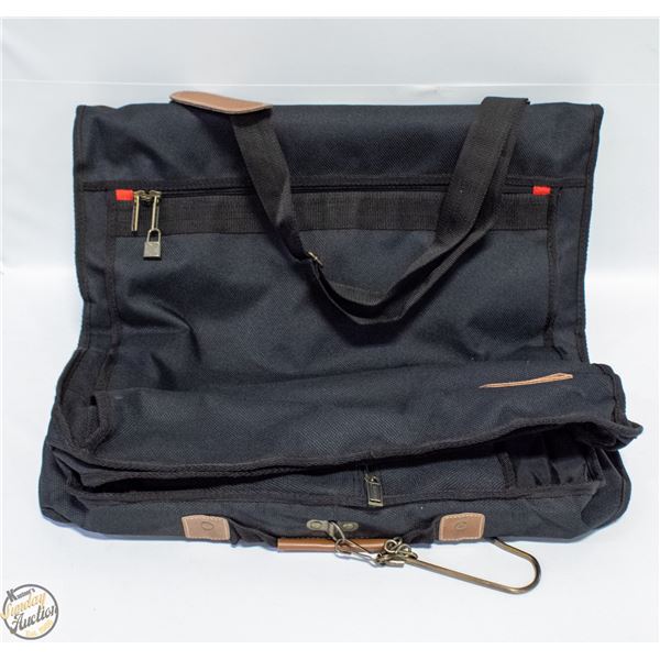 JORDACHE CLOTH GARMENT TRAVEL BAG
