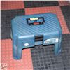 Image 1 : RUBBERMAID STEP STOOL TOOL BOX