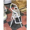 Image 1 : WHITE STEP LADDER