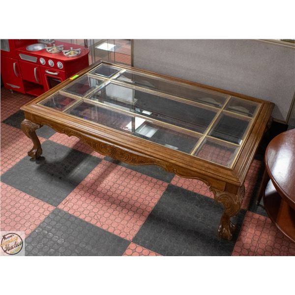 VINTAGE CHIPENDALE STYLE COFFE TABLE W/GLASS TOP