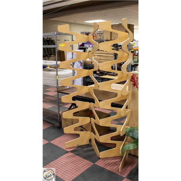 GEOMETRIC ROOM DIVIDER H-74.25"