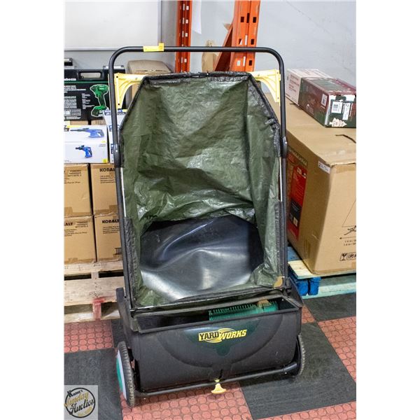 YARDWORKS LAWN SWEEPER 26"