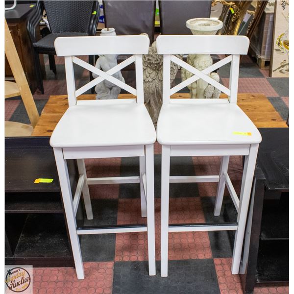 PAIR OF BAR STOOLS