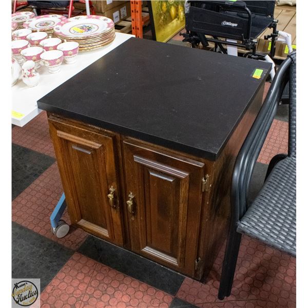 2 DOOR CABINET WOOD 30"X25"X26