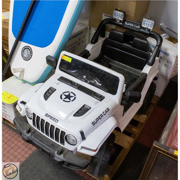 KIDS' RIDE-ON BATTERY POWERED JEEP + CHARGER