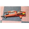 Image 1 : CANADIAN TIRE HYDRAULIC TROLLEY JACK MODEL 0