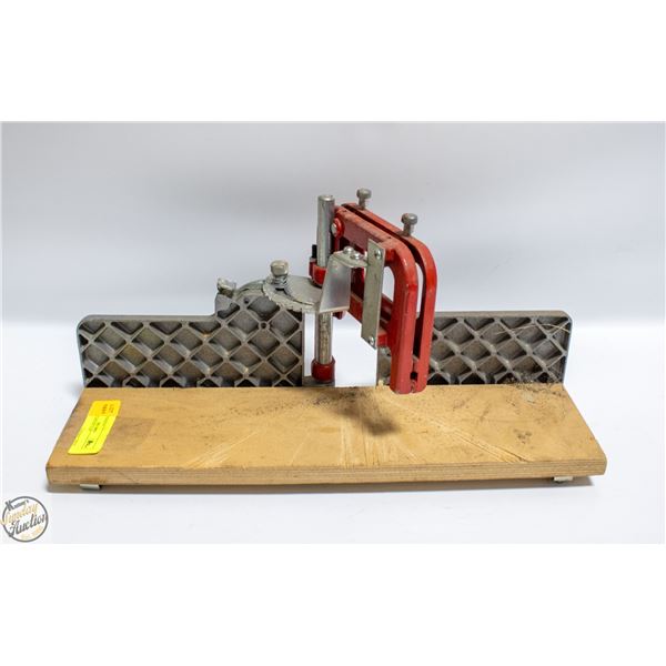VINTAGE MITRE SAW