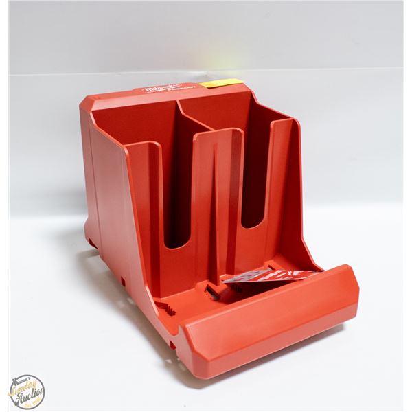 NEW MILWAUKEE TOOL PACKOUT TOOL STATION