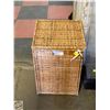 Image 1 : WICKER LAUNDRY BASKET WITH LINER - MINOR WEAR