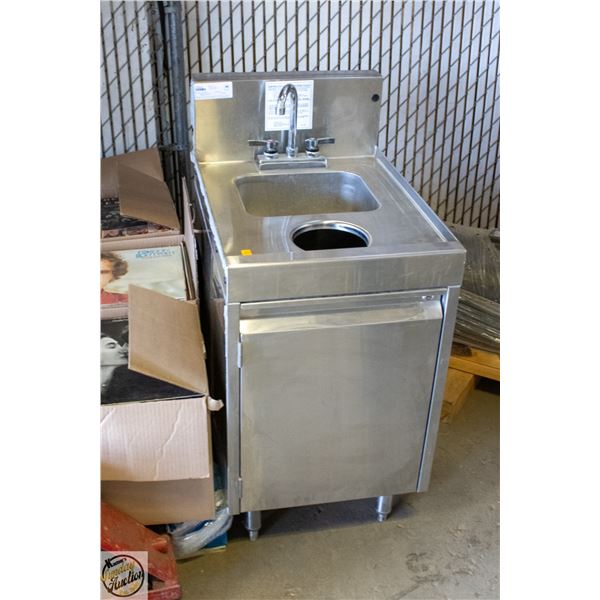 STAINLESS STEEL SINK