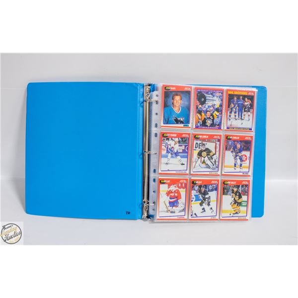 BINDER WITH 120 HOCKEY CARDS