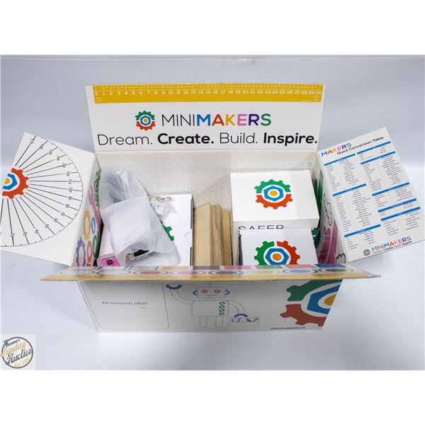 MINIMAKERS MONTHLY KIT INCLUDES GLUE GUN, STAND,