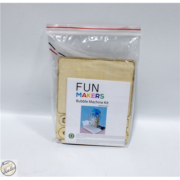 BLOWING BUBBLES MACHINE CRAFT KIT