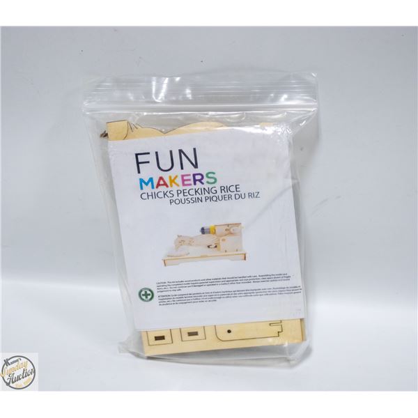 CHICS PECKING RICE FUNMAKERS WOODEN CRAFT KIT WITH