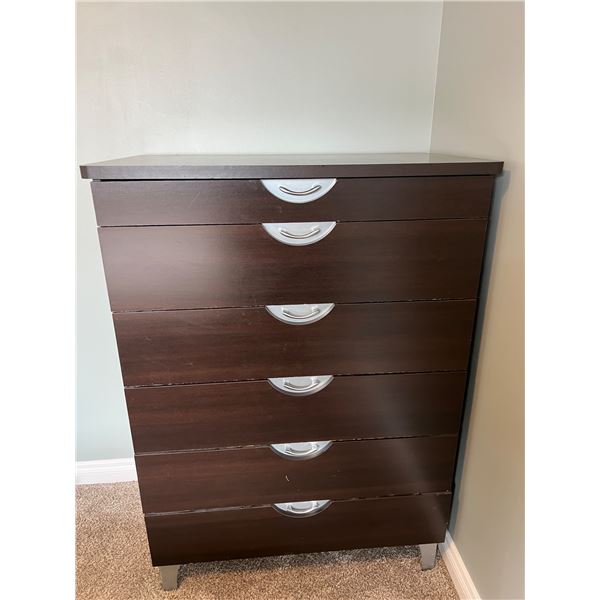 Upright Dresser