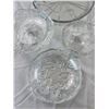 Image 2 : Assortment of Glassware