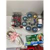 Image 5 : Christmas Decor Lot