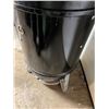 Image 4 : Weber Smokey Mountain Cooker Smoker