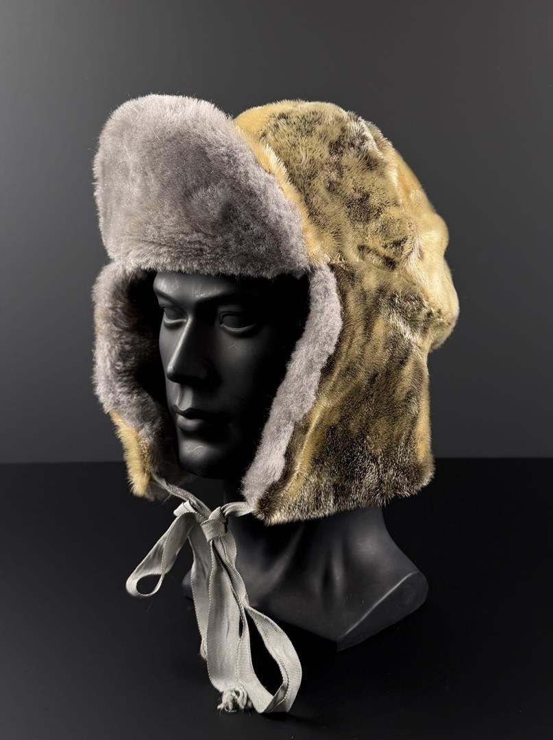 Alaskan Inuit Eskimo Fur Bomber Hat