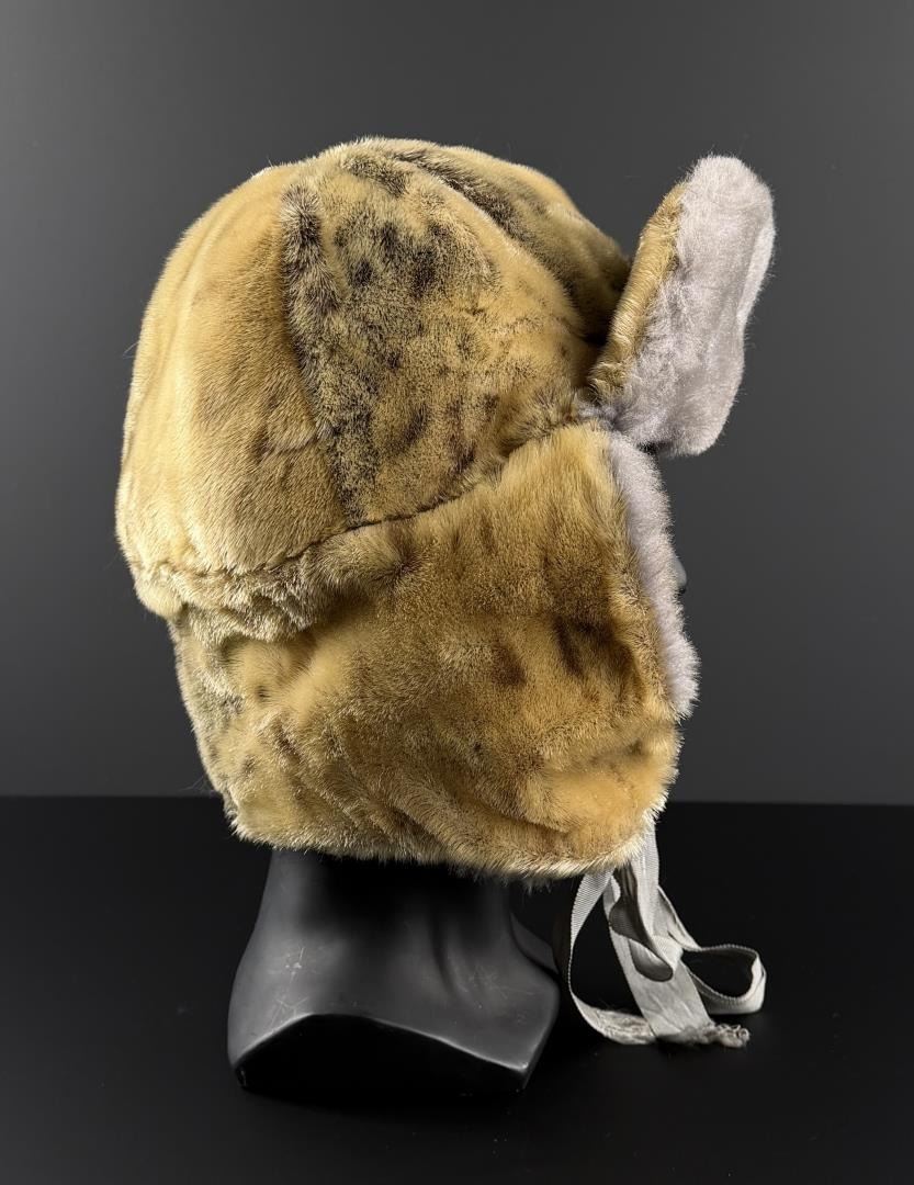 Alaskan Inuit Eskimo Fur Bomber Hat