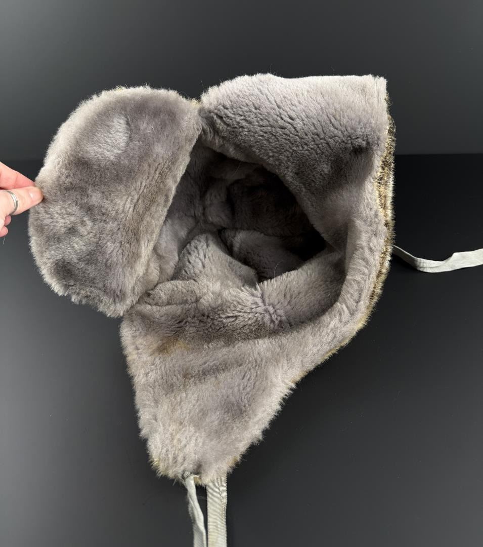 Alaskan Inuit Eskimo Fur Bomber Hat