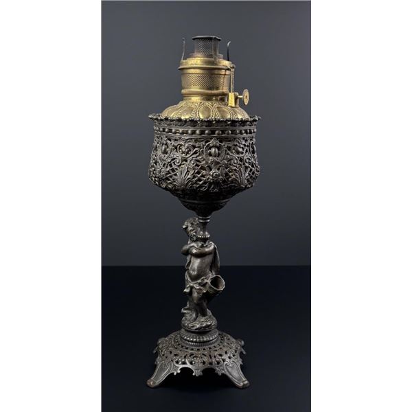 Cast Iron Victorian Banquet Parlor Oil Lamp