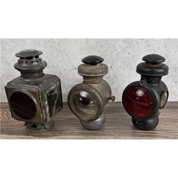 Model T Kerosene Lamp Lights
