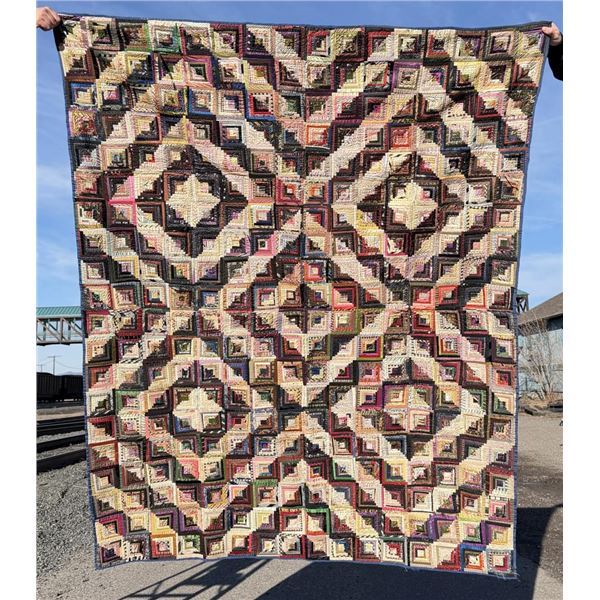 1870s Pennsylvania Log Cabin Barn Raising Quilt