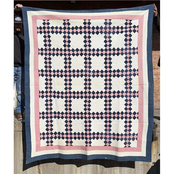 1890s Pennsylvania Irish Chain Quilt