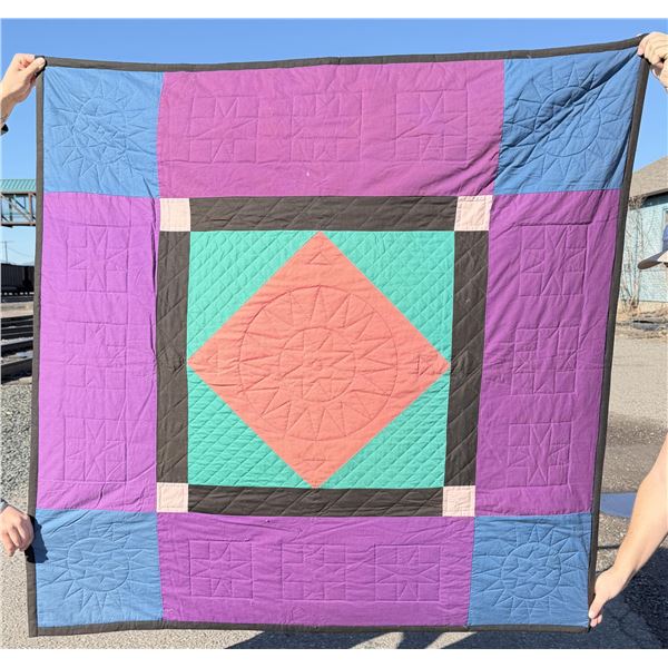 Pennsylvania Amish Diamond in Square Quilt