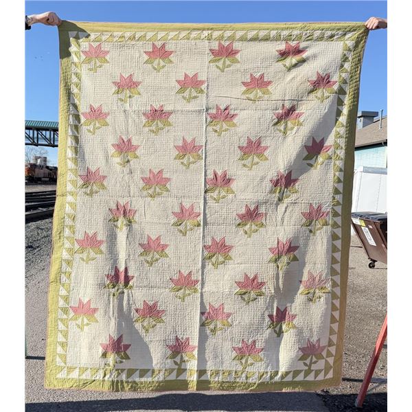 1880s Pennsylvania Applique Tulip Quilt