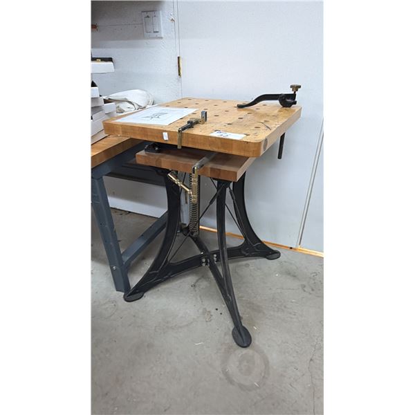 VERITAS CARVER'S BENCH