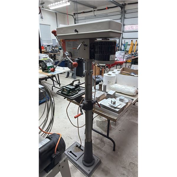 RIDGID 15" FLOOR MODEL DRILL PRESS DP15000 - 120 VOLTS, 8.0 AMPS, SINGLE PHASE