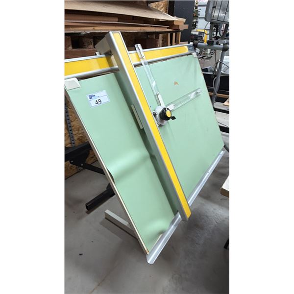 ROBOTRON REISS PERFEKT ADJUSTABLE DRAFTING & DESIGN TABLE