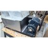 Image 4 : LORTONE LAPIDARY TRIM SAW TS10 WITH STAND - 115/208-230 VOLTS, SINGLE PHASE
