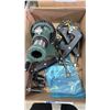 Image 1 : BOX OF ASSORTED SMW CLAMPS & TYPE PF70-5C SPIN INDEX